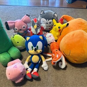 Lot Of 11 Pokemon Swuishmallow Sonic And Minecraft plush toys set